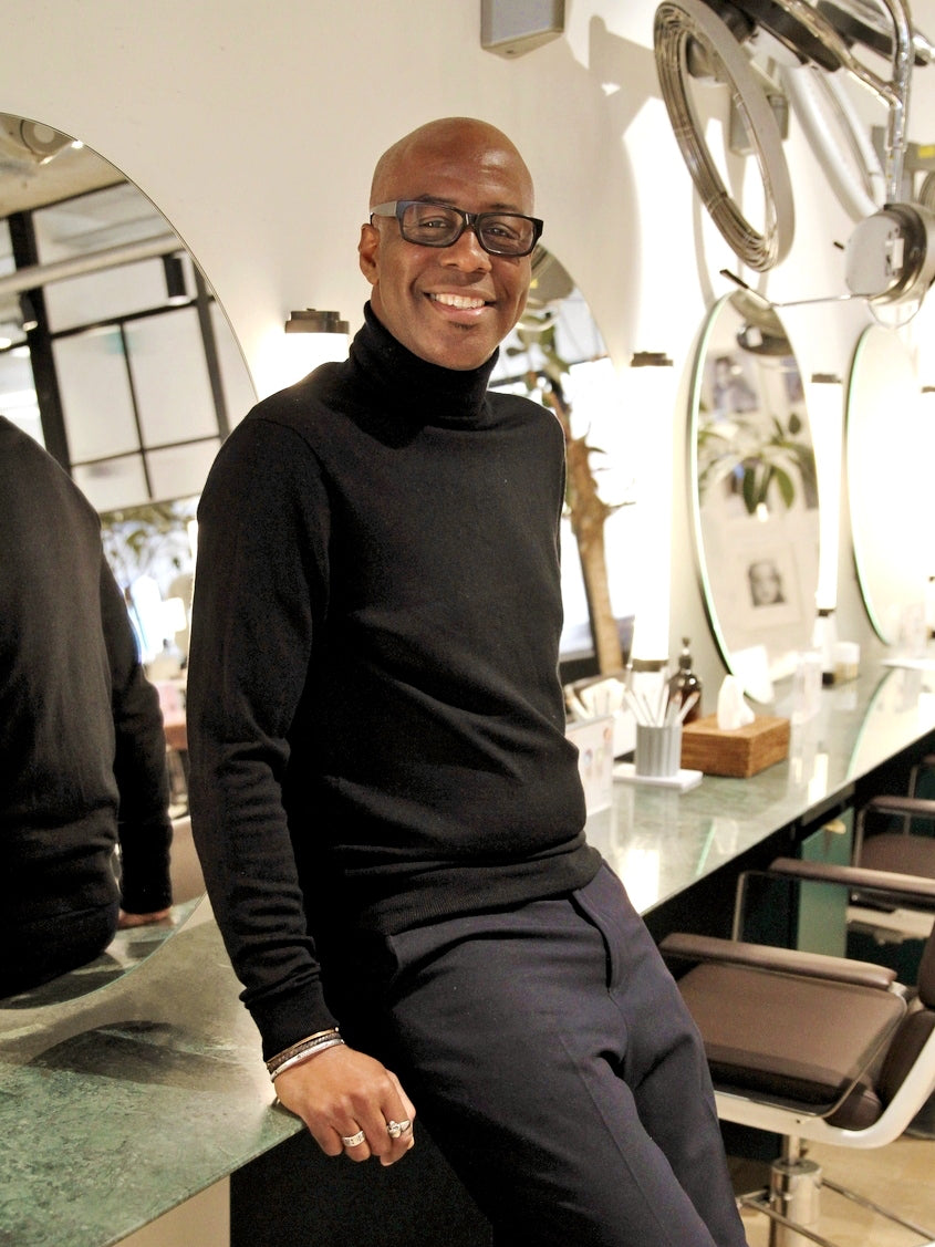 ELLIOT B (5289445458078)